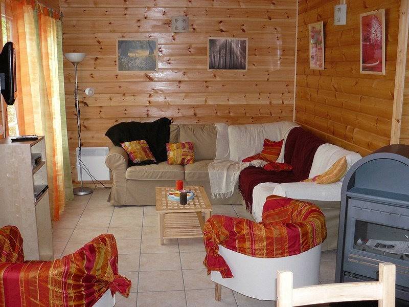 Chalet le Cornouiller in Chaux-des-Crotenay, Parc naturel régional du Haut-Jura