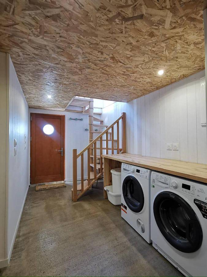Four-Bedroom Holiday Home in Plage des Chalets, Gruissan