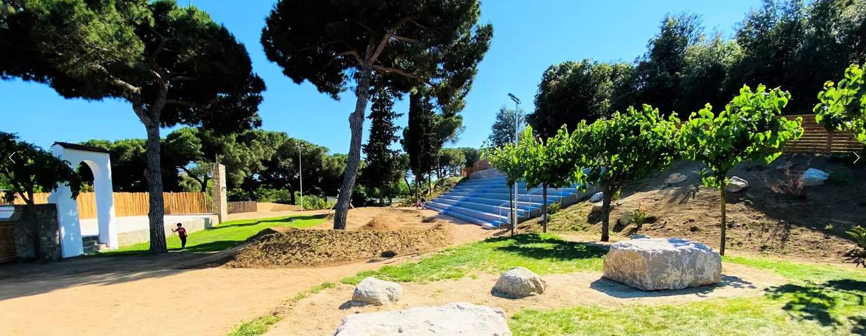 Camping für 5 Personen, mit Pool und Terrasse in Costa Barcelona