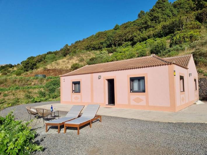Casa rural para 5 personas, con vistas y jardín, Se admiten mascotas en Garafía