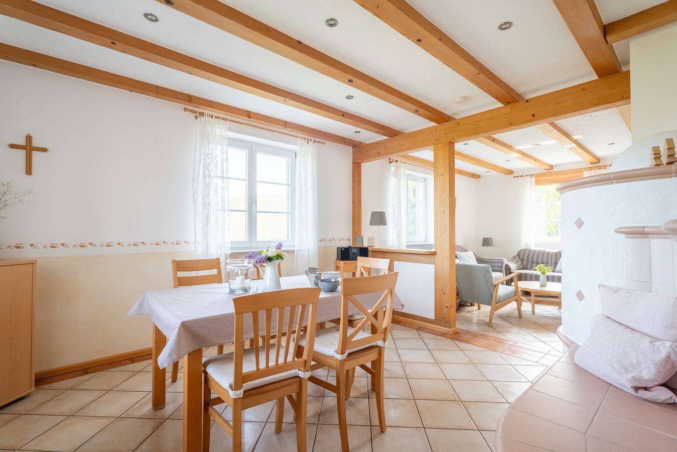 Ganze Wohnung, Ferienhaus Hofgut Wörner - Fewo Erdgeschoss / Kneippen / Weinreben / Terasse / Weingut in Durbach, Mittlerer Schwarzwald
