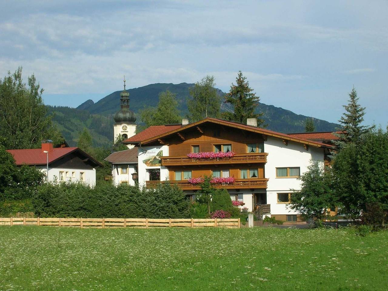 Ganze Ferienwohnung, Ferienwohnungen Am Kirchacker in Tannheim (Tirol), Allgäuer Alpen (Österreich)