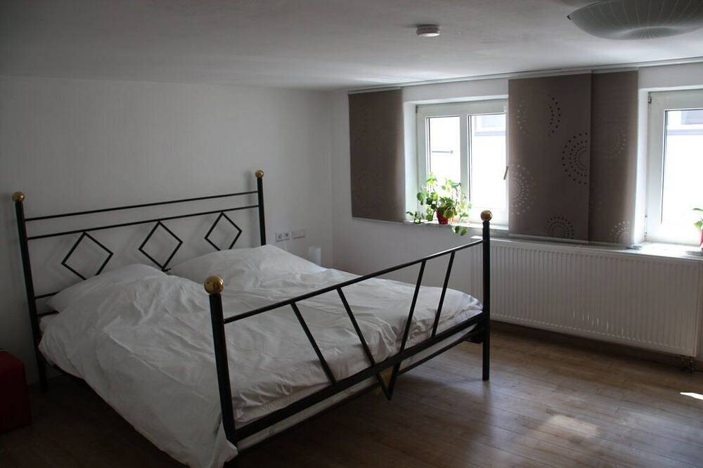 Wohnen auf 4 Ebenen in historischen Mauern liebevoll renoviert in Legoland Deutschland, Günzburg