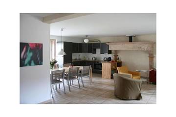 Gîte pour 2 personnes, avec jardin et terrasse à Cuisery