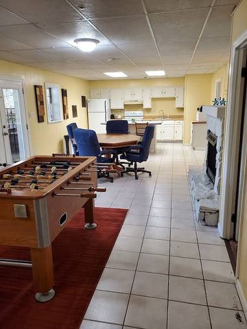 Vacation Home for 17 Guests in Lake Gaston, North Carolina, Picture 2