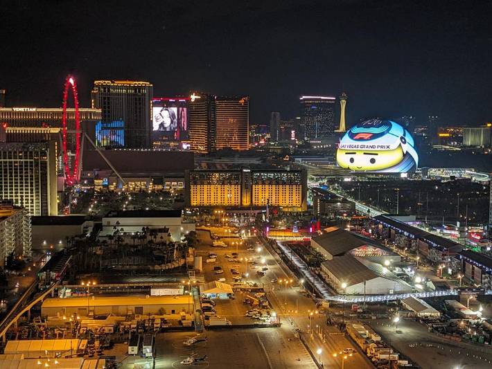 Ośrodek wypoczynkowy dla 4 osób, z basen i balkon oraz jacuzzi w Paradise (Las Vegas)