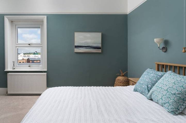 Spacious House nr Castle Beach, Parking & Sauna in Falmouth (Cornwall), Cornualles