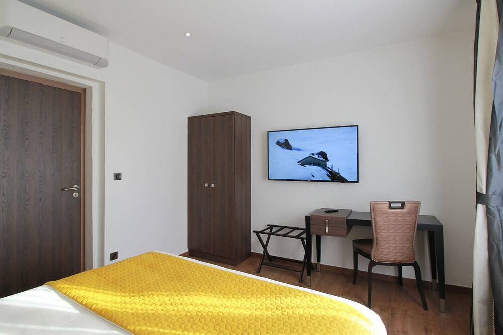 Escápate a un Gîte en Viñedos Alsacianos con Piscina, Sauna y Terraza Privada in Rouffach, Región de Guebwiller