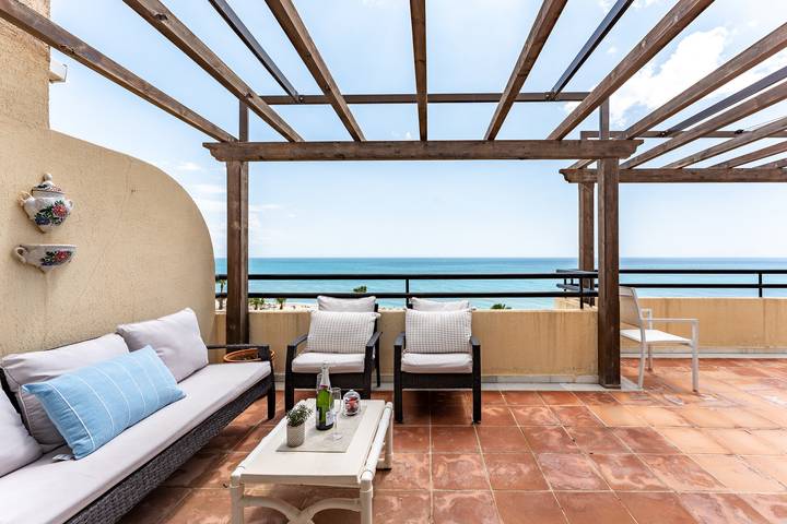 Apartamento de vacaciones para 7 personas, con Terraza además de Jardín y Piscina en Torremolinos