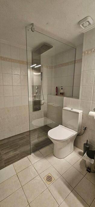 Appartement entier, One-Bedroom Apartment in Lamia, Région de Phthiotide
