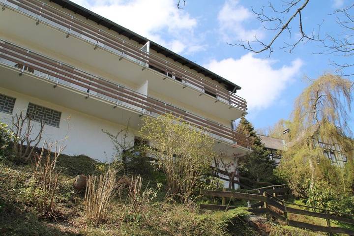 Ferienwohnung für 6 Personen, mit Balkon und Garten sowie Sauna und Ausblick in Nordenau