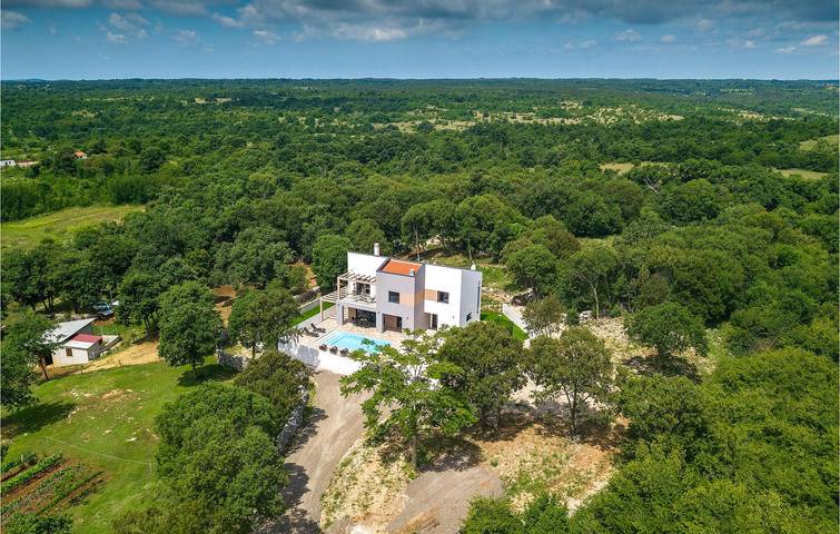 Ferienhaus für 8 Personen, mit Garten, mit Haustier