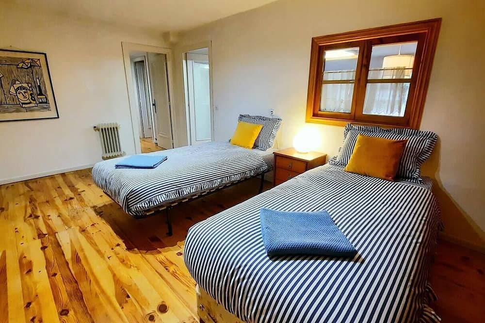 Entire apartment, Apartment Jardin Aravaca in Moncloa-Aravaca, Madrid