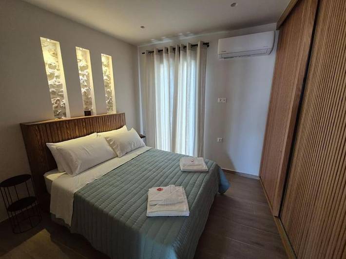Ferienwohnung für 3 Personen, mit Balkon und Ausblick in Kritsa