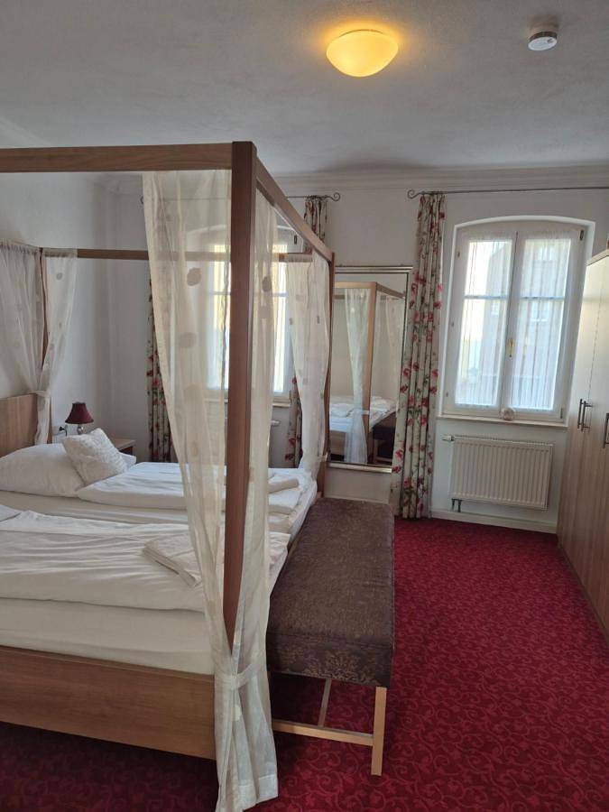 Boutiquehotel Goldene Rose - self-check-in in Rothenburg ob der Tauber, Vallée de la Tauber
