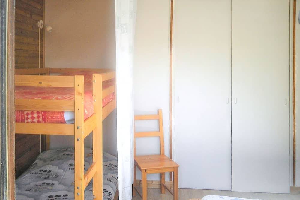 Entire apartment, Homerez - Apartment Selonnet, pool in Selonnet, Alpes-de-Haute-Provence