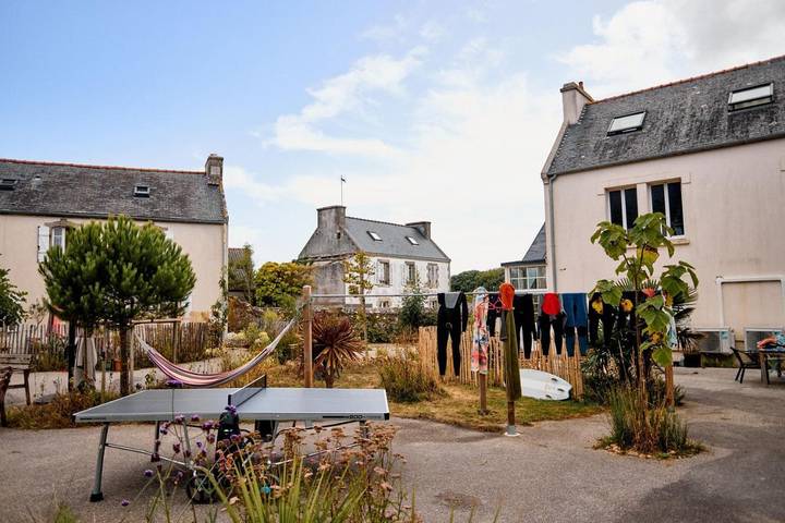 Gîte pour 4 personnes, avec vue et jardin, animaux acceptés à Cléden-Cap-Sizun - 2