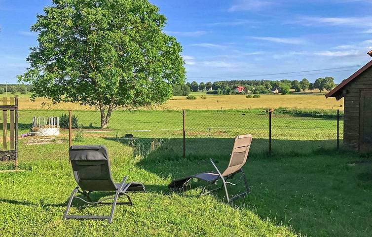 Ganze Ferienwohnung, Modernes Apartment am See mit Parkplatz und WiFi in Roggentin (Mirow), Mirow