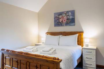Vacation Rental for 4 Guests in Dublin, County Dublin, Picture 2