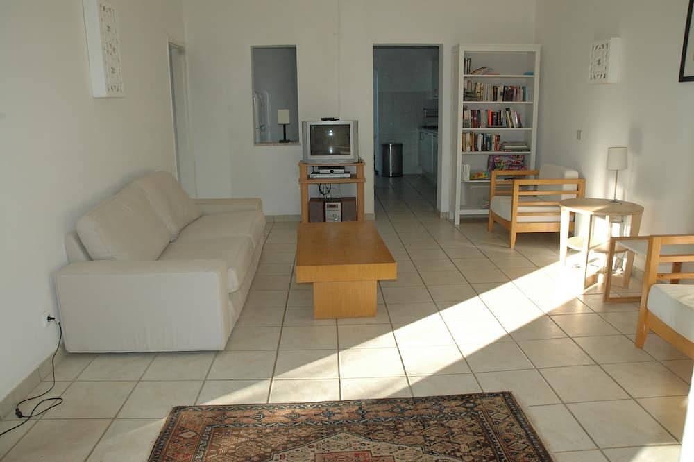 Renoviertes Ferienhaus mit tollem mediterranem Garten in Vila do Bispo e Raposeira, Naturpark Südwest-Alentejo und Costa Vicentina