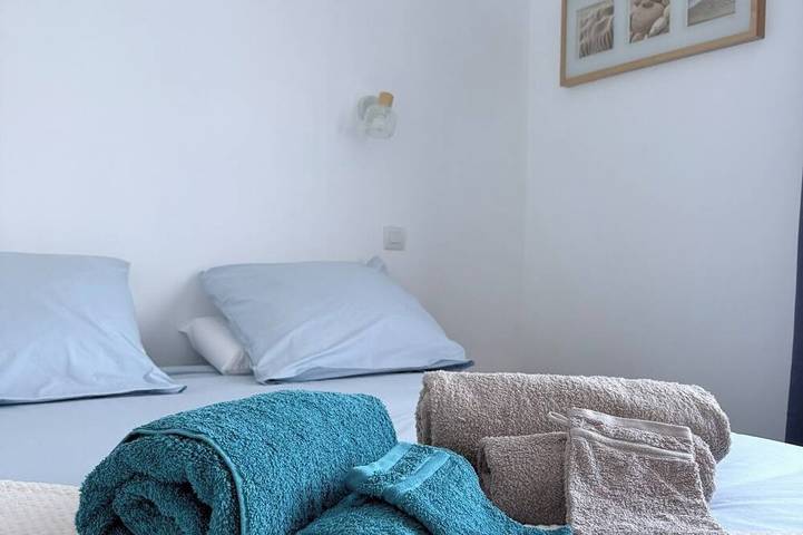 Location de vacances pour 4 personnes, avec jardin à Beaulieu-sous-la-Roche - 3