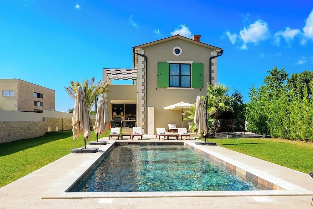 Villa Linnelle- Rovinj: saltwater pool and seaview! in Kanfanar, Zentralistrien