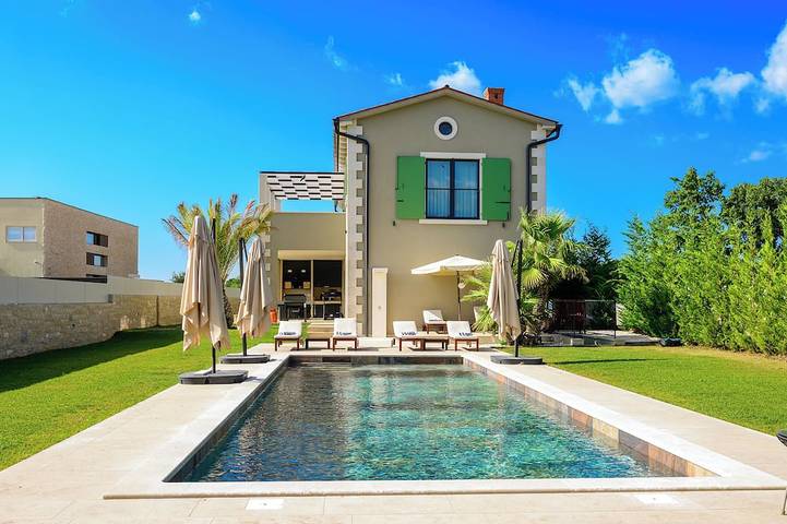 Ferienhaus für 10 Personen, mit Garten und Balkon, mit Haustier