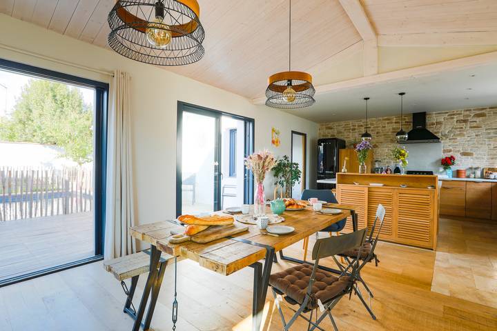 Location de vacances pour 6 personnes, avec terrasse et jardin, adapté aux familles à Rivedoux-Plage - 3