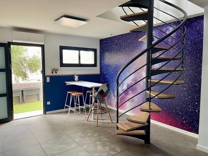 Gîte pour 5 personnes, avec jardin ainsi que terrasse et vue, animaux acceptés à Bessan - 2