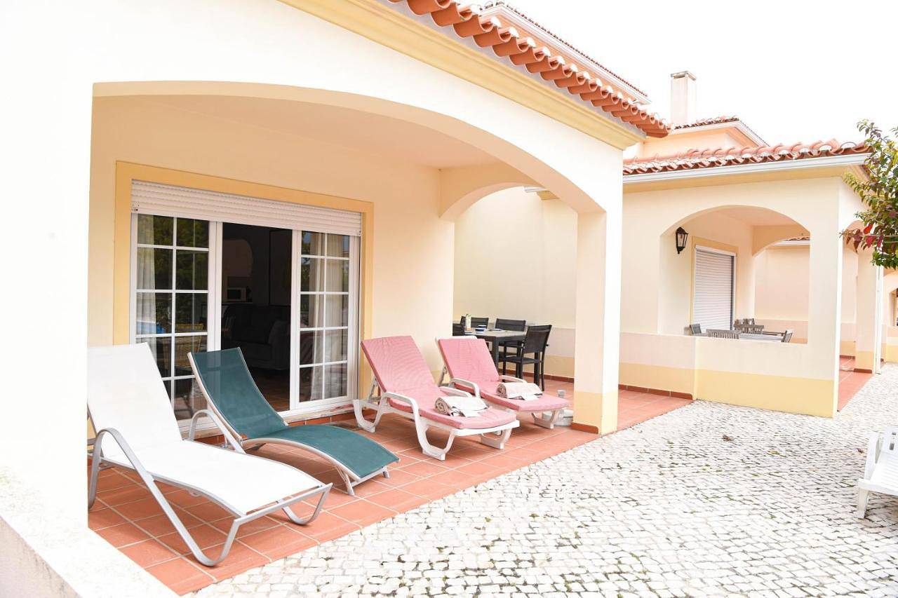 Two-Bedroom House in Amoreira, Leiria distrito