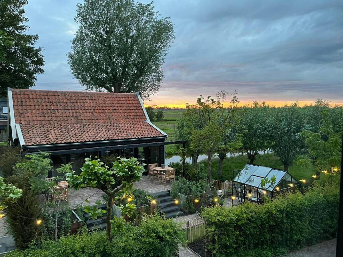 B&B De Wilgenhoeve in Zeevang, Markermeer