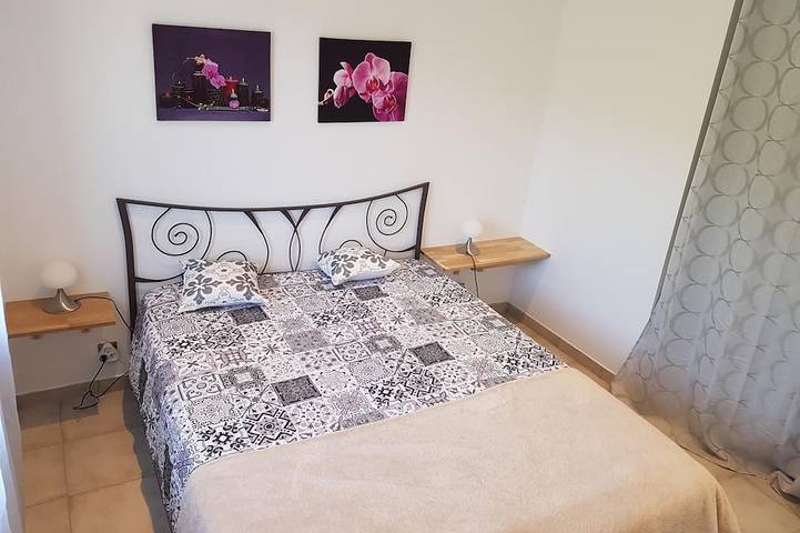 Location de vacances pour 4 personnes, avec piscine ainsi que terrasse et jardin à Payzac (Ardèche) - 3