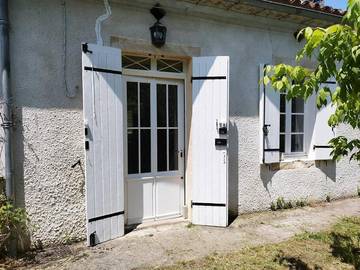 Gîte pour 6 personnes, avec jardin à Villandraut