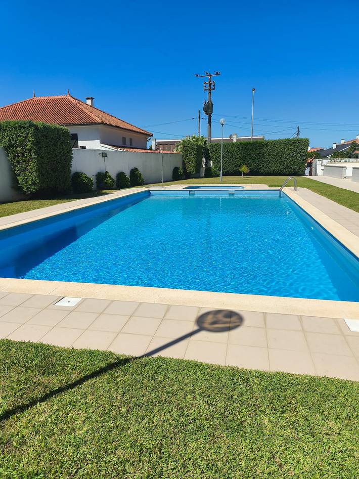 Villa para 8 pessoas, com jardim e terraço, com animais de estimação no Parque Natural do Litoral Norte