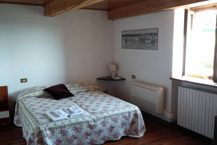 17th century farmhouse with private pool and Wi-Fi and air conditioning in Arezzo, Arezzo Provinz