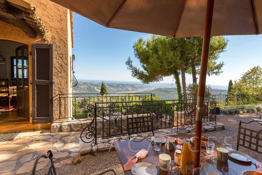 Holiday house with pool and sea view in St-Jeannet in Saint-Jeannet, Region de Cannes