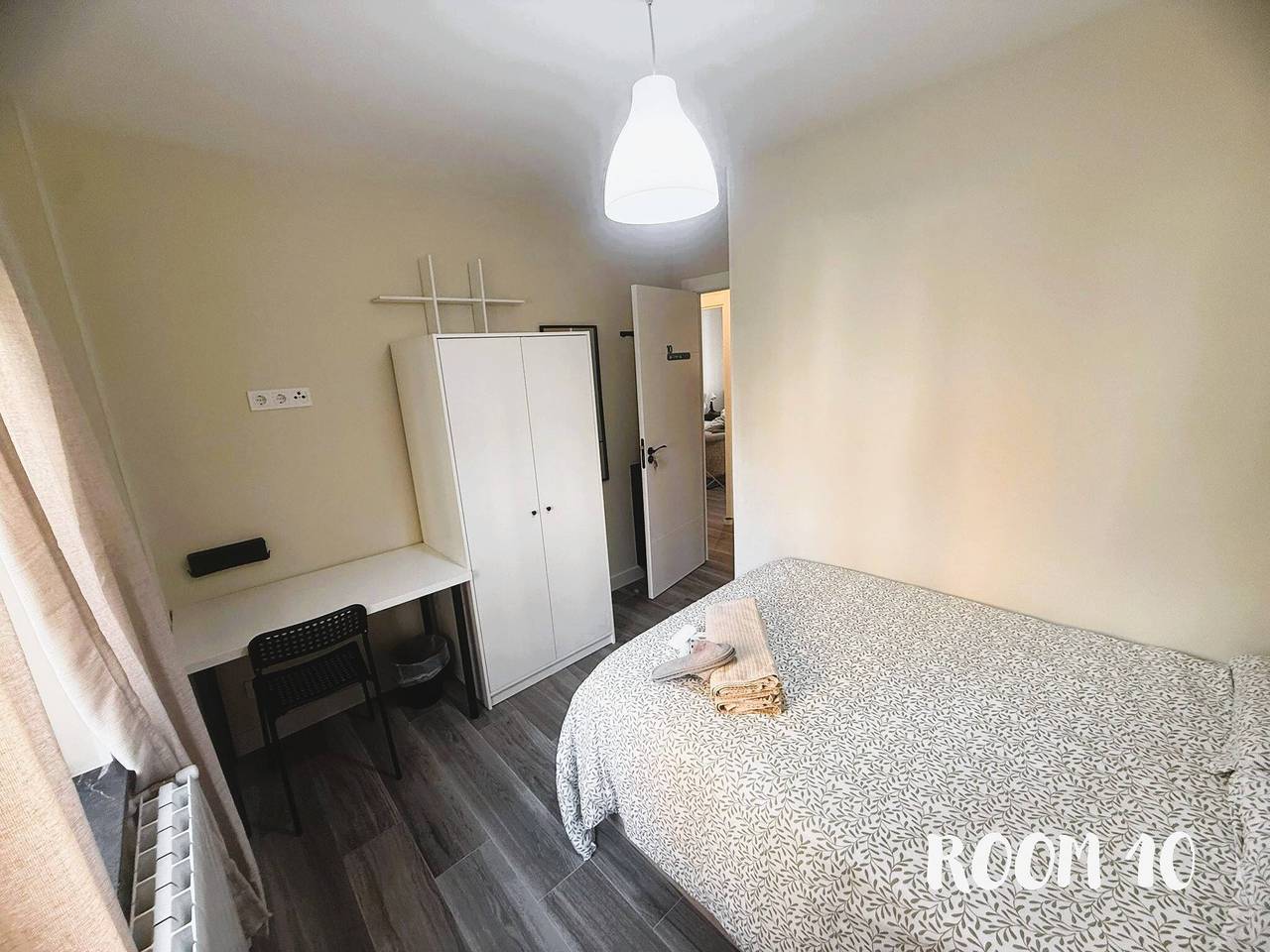 Cozy Guest Room in Central Madrid - Perfect for Professionals in Madrid, Madrid Province