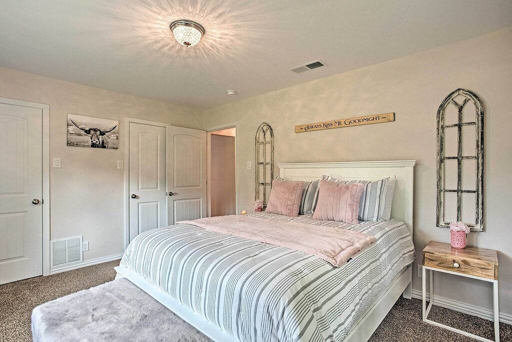 Cozy Canton Residence w/ Great Outdoor Space! in Canton, Van Zandt County