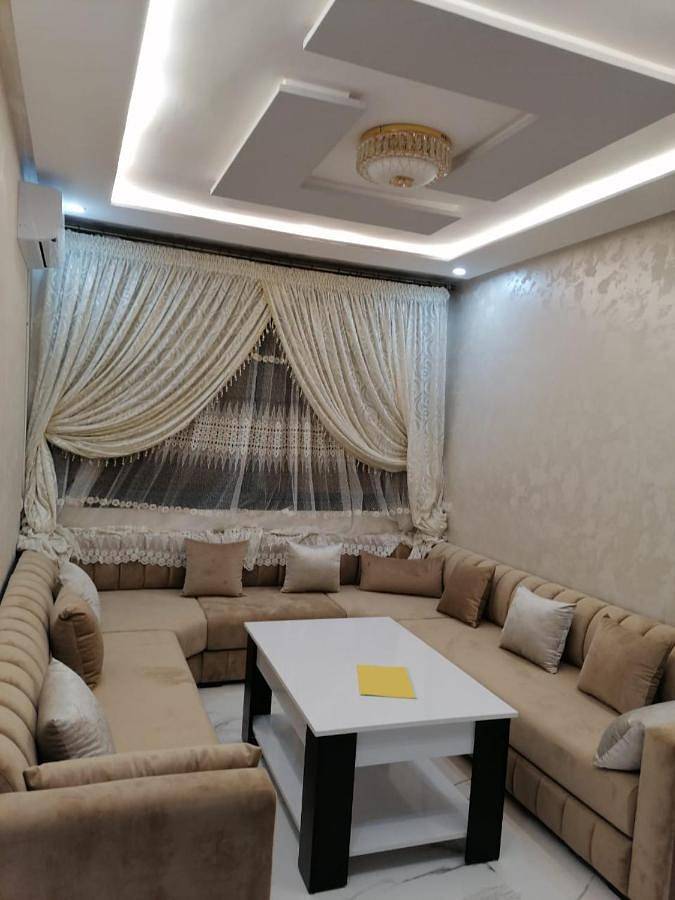 Apartamento para 7 personas, con balcón y vistas en Nador