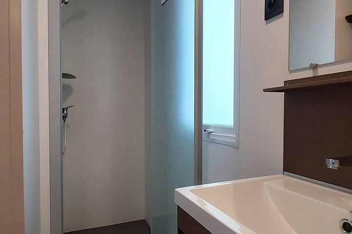 Mobil home pour 4 personnes à Saint-Laurent-en-Beaumont - 4