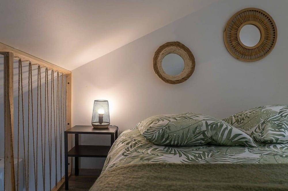 Appartement entier, Air-cond duplex apartment in the city center in Vichy, Région de Vichy