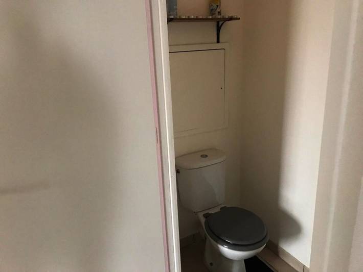 Gîte pour 7 personnes, avec terrasse ainsi que piscine et vue, animaux acceptés à Bussy-Saint-Georges - 3