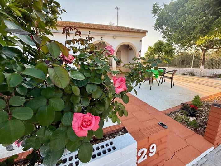 Apartamento para 8 personas, con Terraza y Jardín además de Piscina y Vistas en Écija