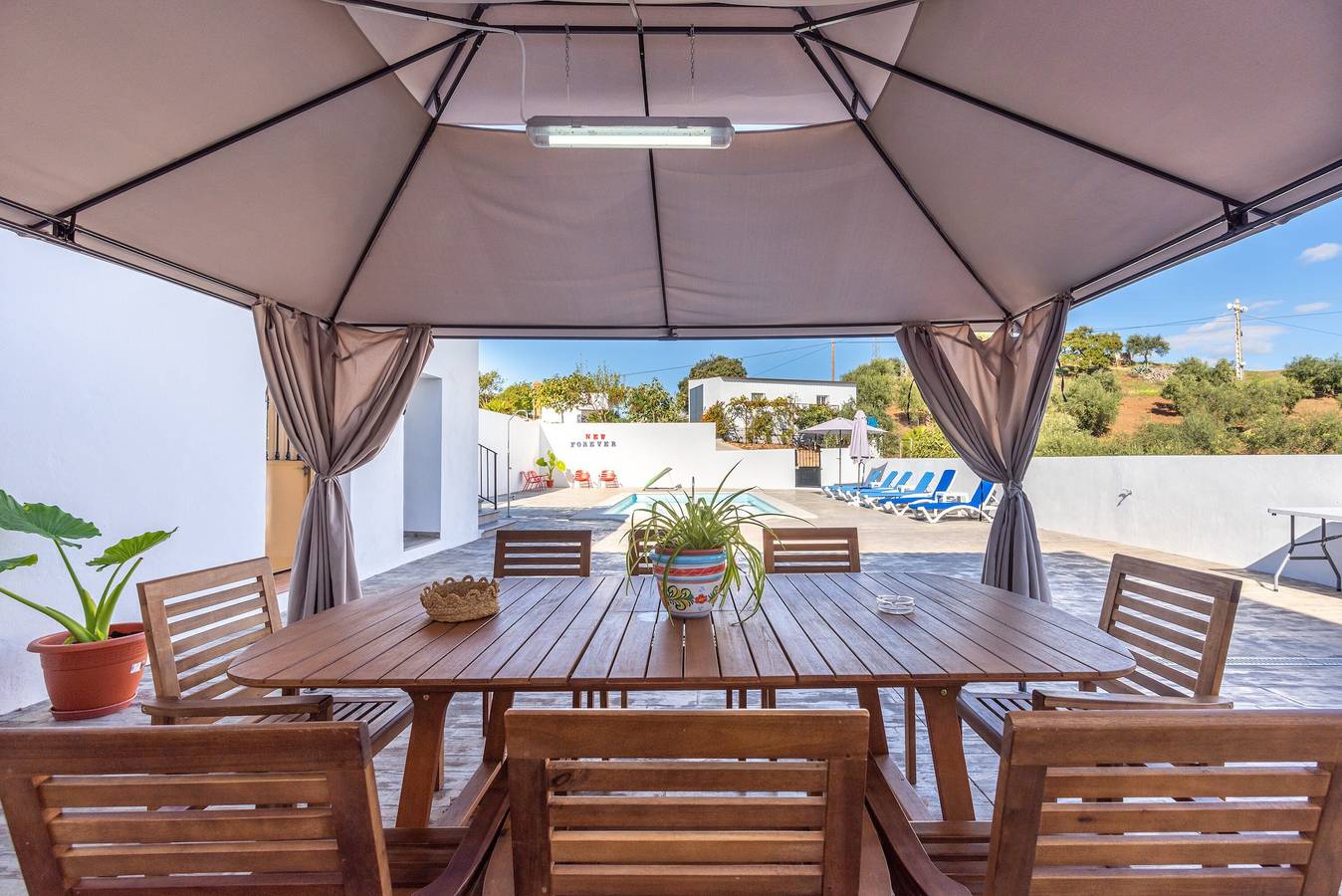 Casa de vacaciones 'Casa Mari' con vistas a la montaña, Wi-Fi, balcón, jardín, terraza y piscina in Almogía, Provincia de Málaga