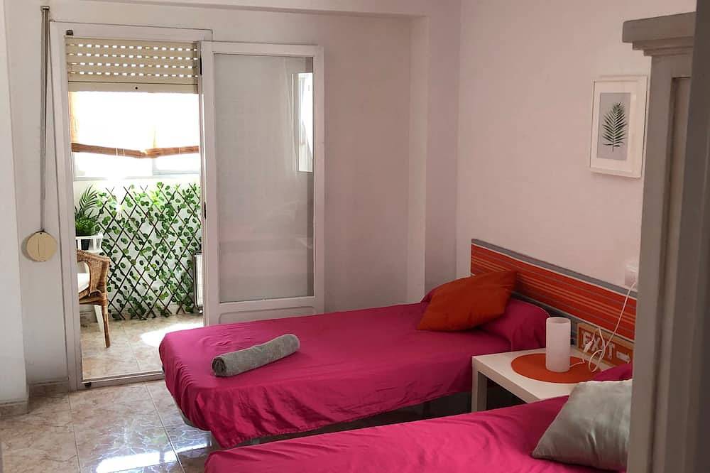 Apartamento entero, Acceso Directo Al Mar-Edificio Montserrat 1ª Linea Con El Vista En El Mar in Cullera, Costa de Valencia
