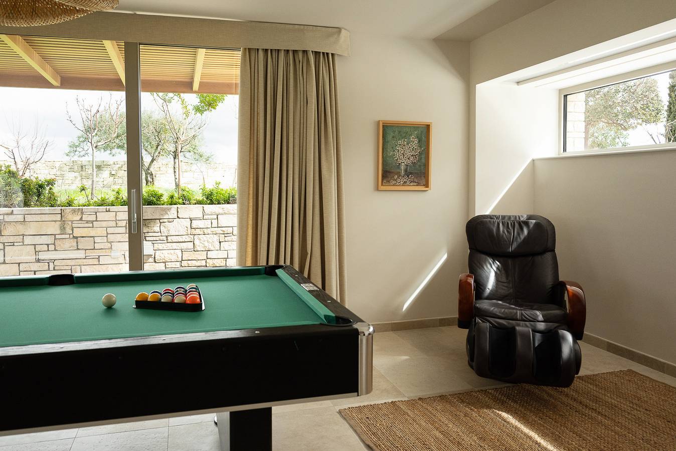 Villa - Sleeps 10 - Pool - Parking - Pool Table in Iraklio-Heraklion und Umgebung