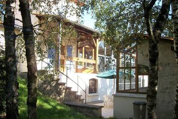 Gîte pour 6 personnes, avec piscine et jardin dans Anville