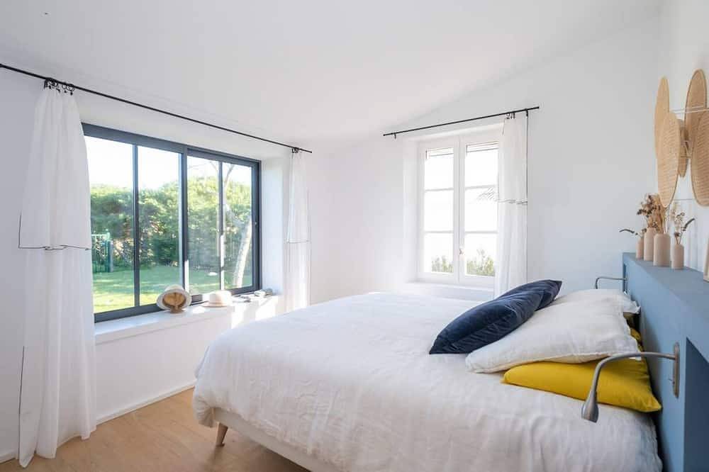 Maison d'architecte neuve au calme au centre de Loix in Loix, Île de Ré