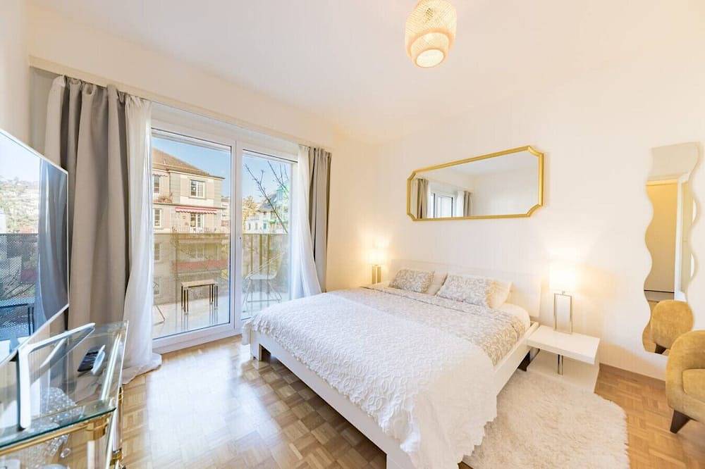 Appartamento intero, The Stylish Minimalist Lakefront in Losanna, Lago Lemano