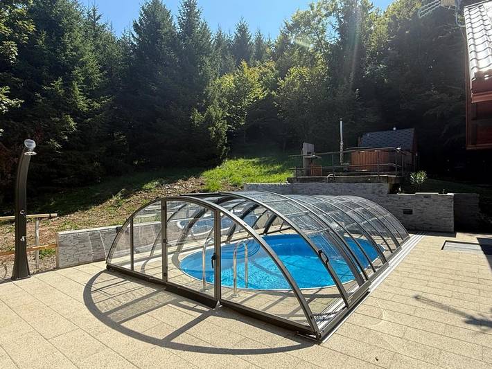 Ferienhaus für 7 Personen, mit Sauna und Garten sowie Ausblick und Pool - 1